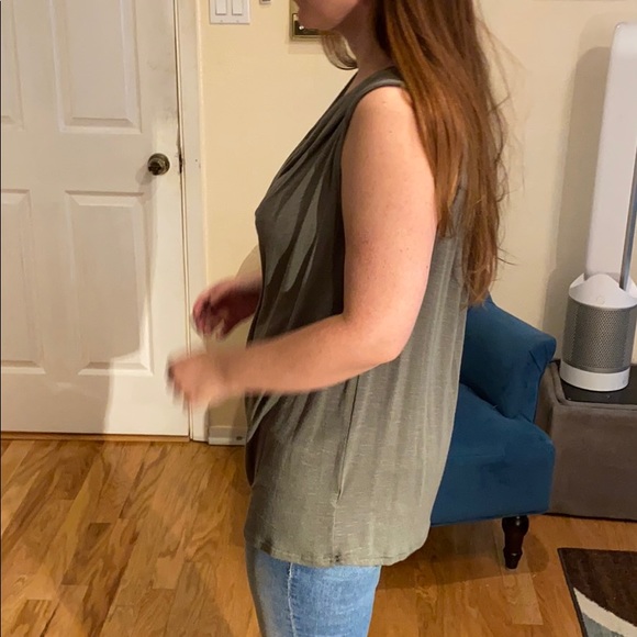 Halogen sleeveless top in Grey Beluga size L NWT - Picture 3 of 9